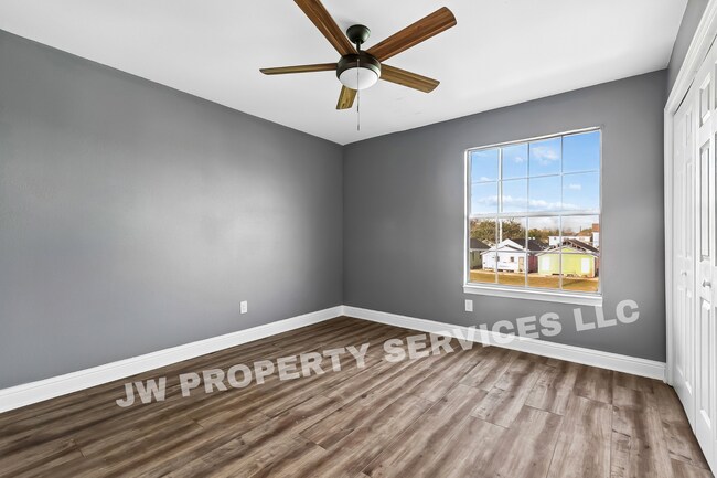 Foto del edificio - 2632 Annette St