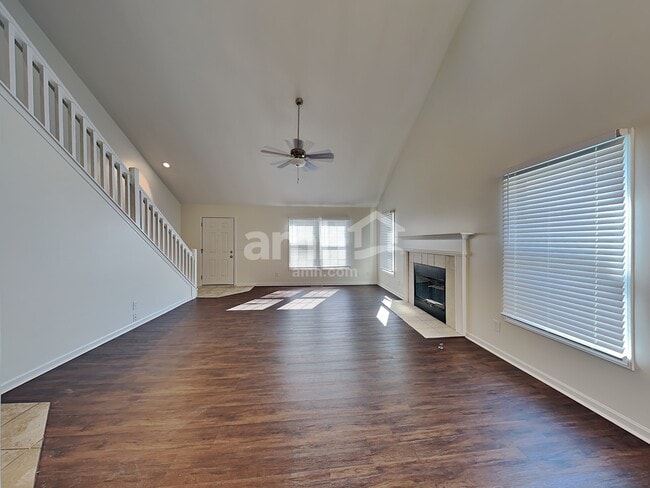 Foto del edificio - 1531 Mallard Cir E