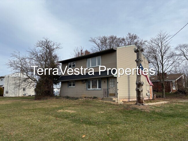 Foto del edificio - 212 Woodlawn Ave