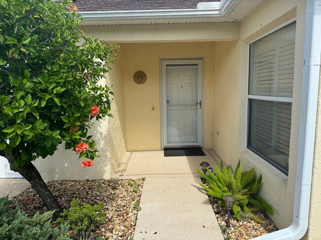 Foto del edificio - Beautiful 2-Bedroom, 2-Bathroom Home for R...