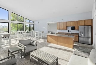 Building Photo - 240 Arabian Colt Dr