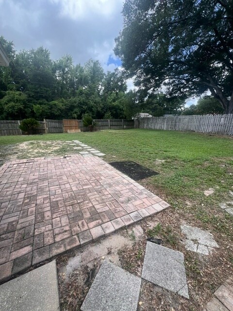 Building Photo - 10 Pecan Course Dr