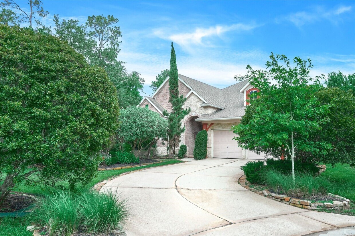 Primary Photo - 18 Jester Oaks Pl