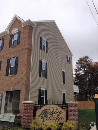 Building Photo - 1002 Wisdom Ct