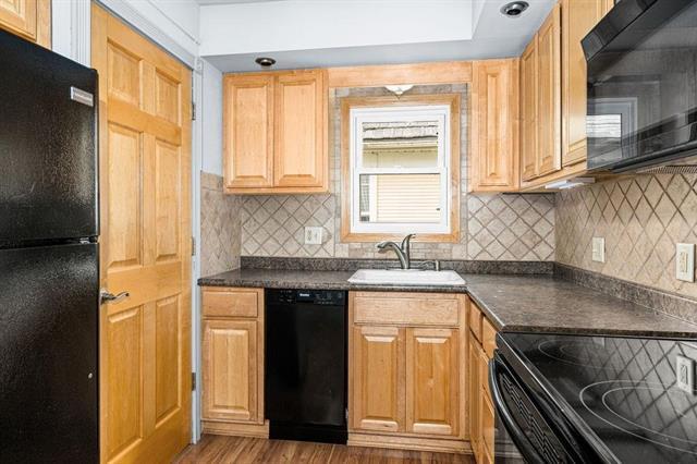 Foto del edificio - 5840 Tioga St