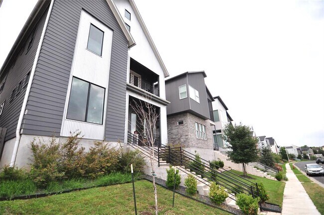 Building Photo - 6117 Seville Dr