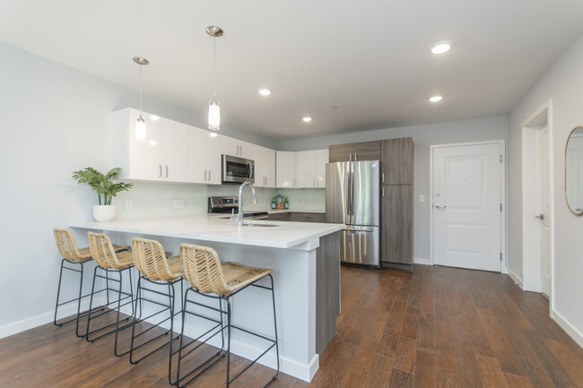 Building Photo - 3857 Pechin St