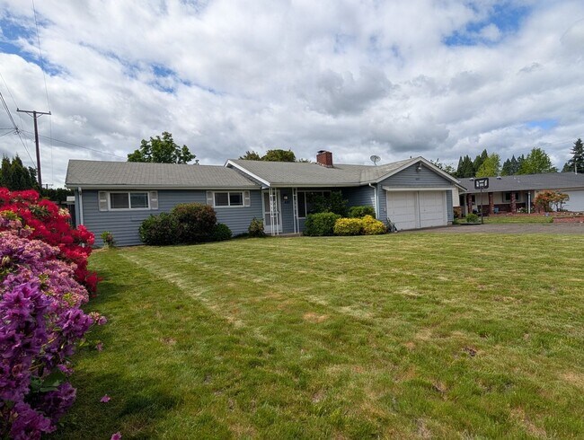 Foto del edificio - 3-Bedroom, 2-Bath Home In The River Road A...