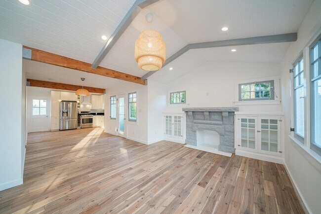 Foto del edificio - 3401 London St