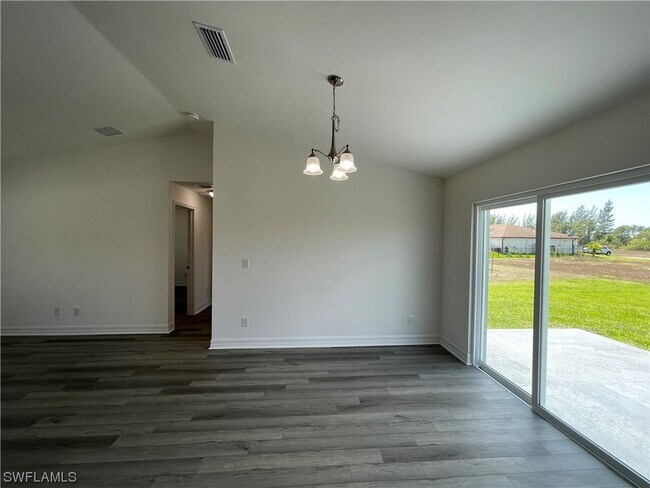 Building Photo - 2828 NW 21st Pl