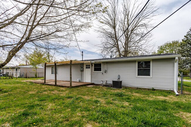 Building Photo - 2804 N Colbert Dr
