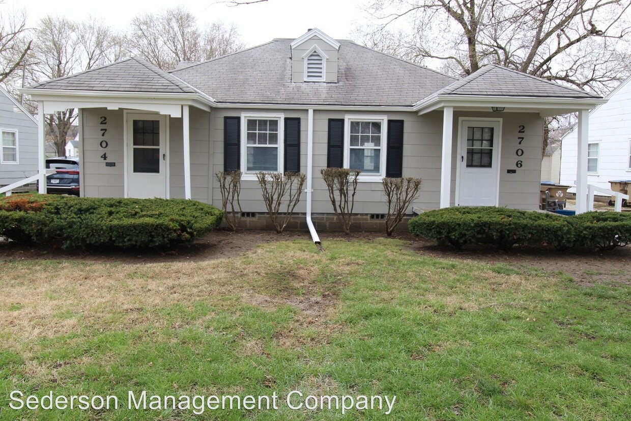 2704 Howell Terrace, North Kansas City, MO 64116 Room for Rent in