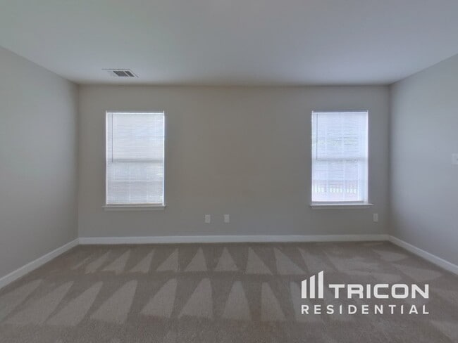 Building Photo - 506 Glencroft Dr