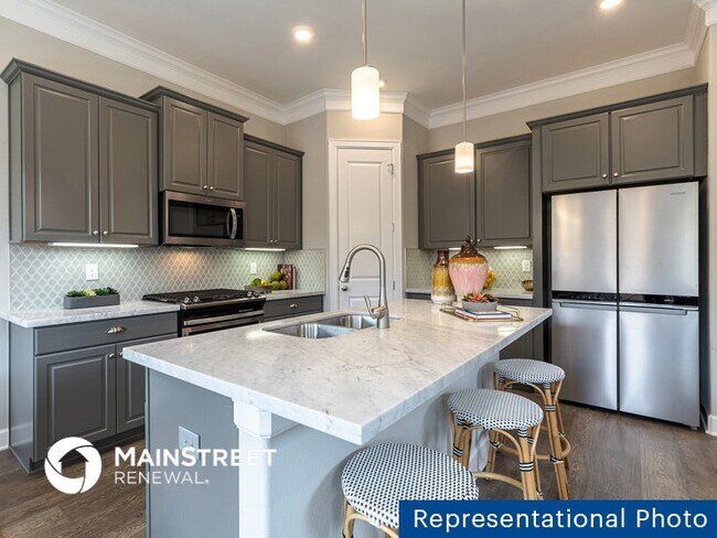 Building Photo - 5106 Royal Heath Dr