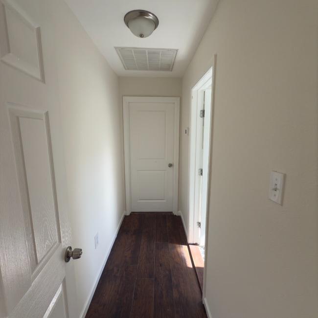 Foto del edificio - 1622 Farragut St
