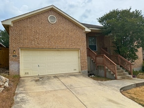 Building Photo - 18434 Rogers Bend