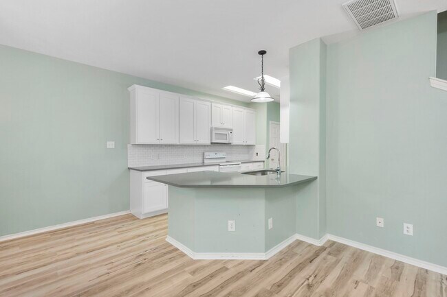 Foto del edificio - 98 E Stedhill Loop