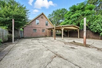 Building Photo - 508 E Sanford St