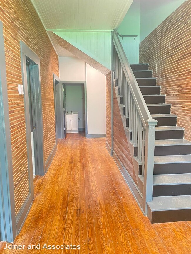 Building Photo - 5 br, 3 bath House - 1040 Macon Highway