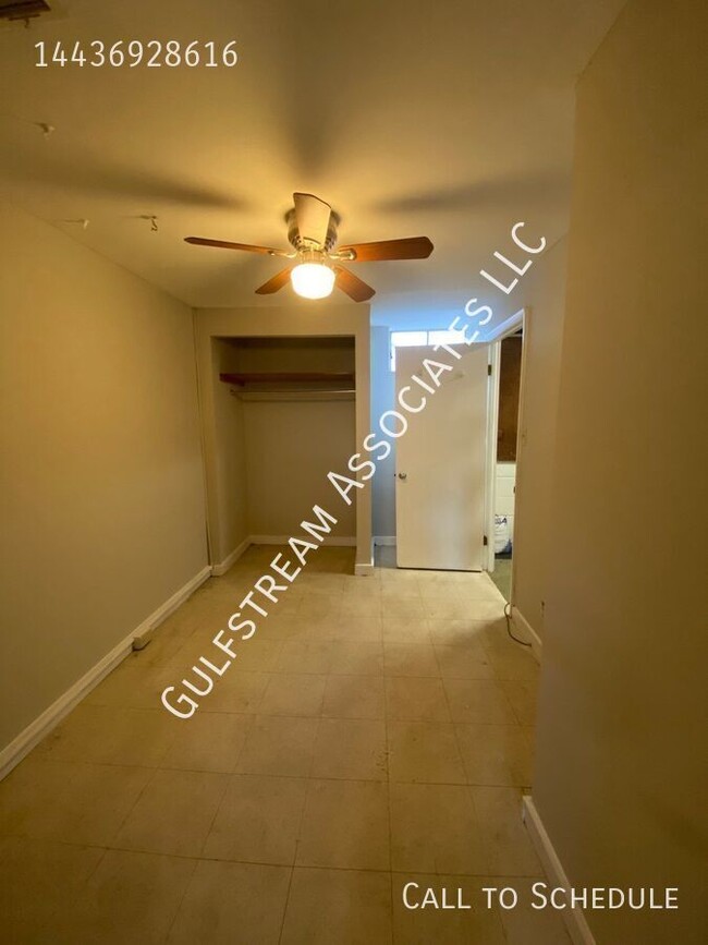 Foto del edificio - 3804 W Bay Ave