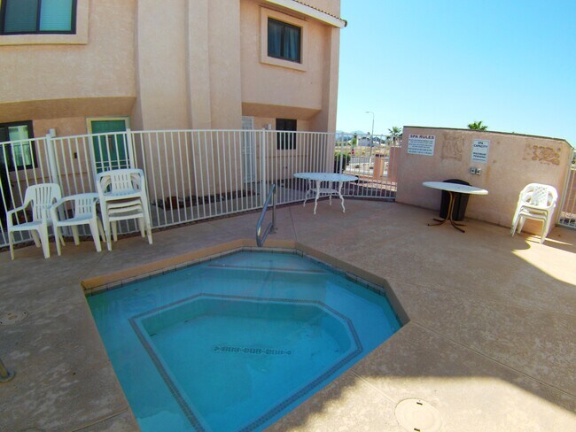 Complejo Spa - 3400 Sunriver Rd