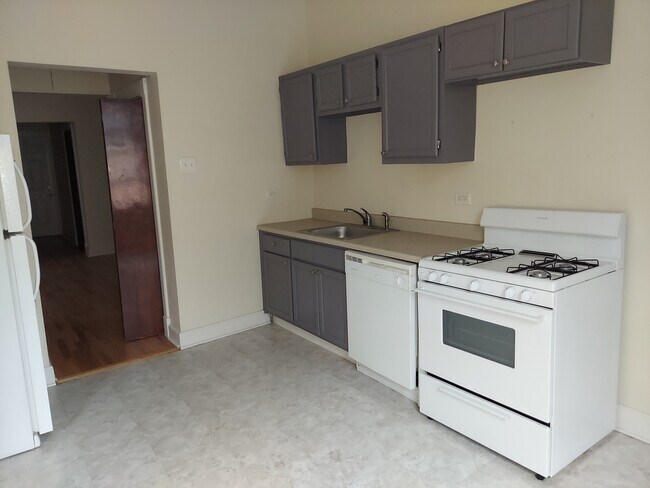 Foto del edificio - 3249 N Broadway