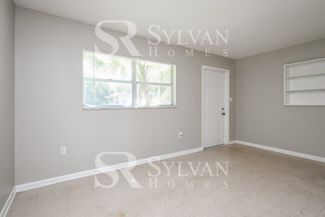 Foto del edificio - The living is easy in this 3 bedroom, 1 bathroom home