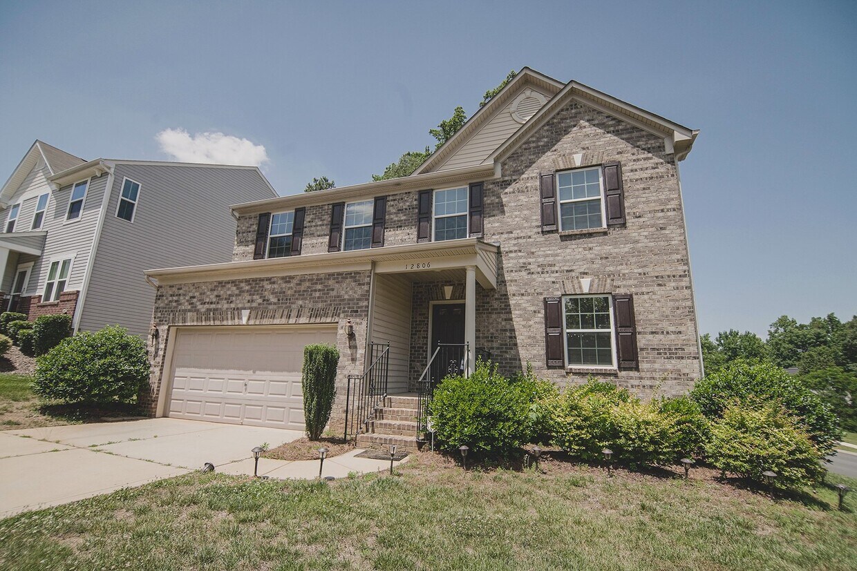 Coming Soon !!! Beautiful Home Available ... - Coming Soon !!! Beautiful  Home Available ...