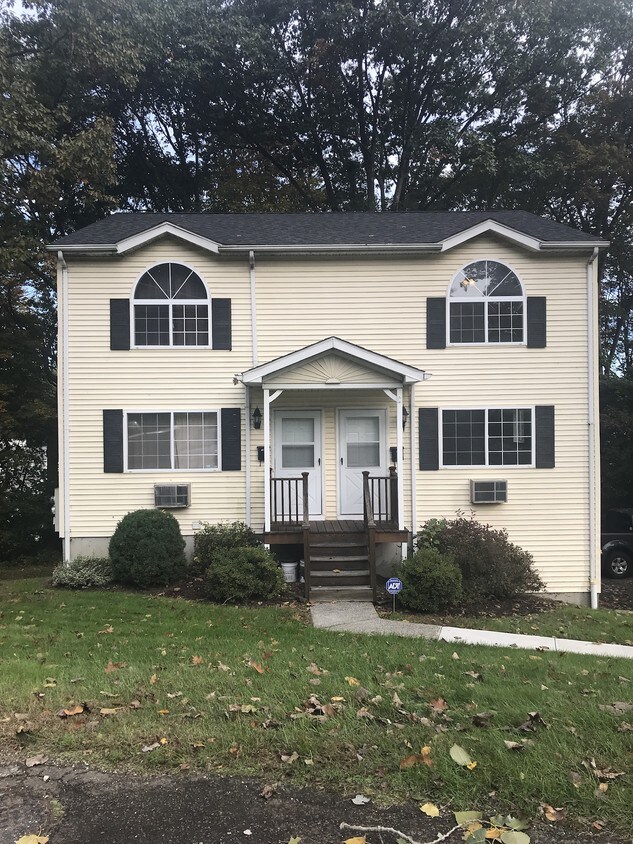 Primary Photo - 170 Macarthur Dr