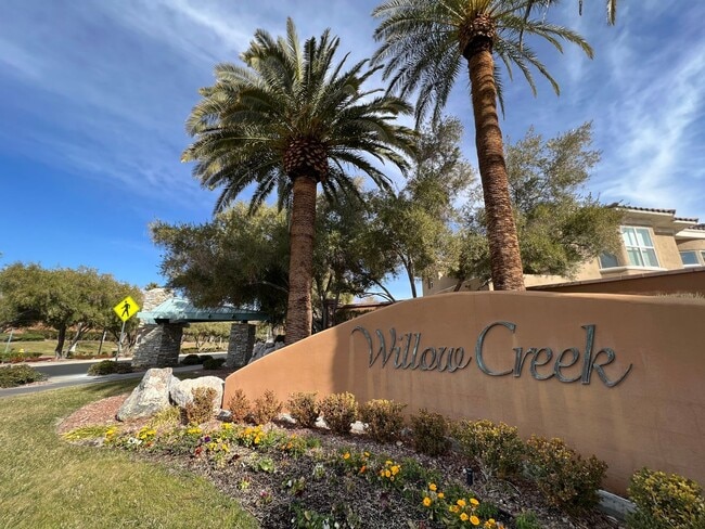 Building Photo - GUARD GATED RENOVATED SUMMERLIN SINGLE STO...