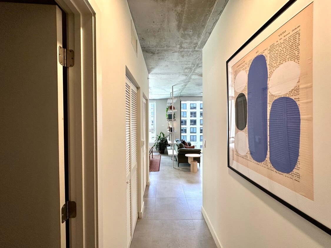 Foto principal - 78 NW 32nd St