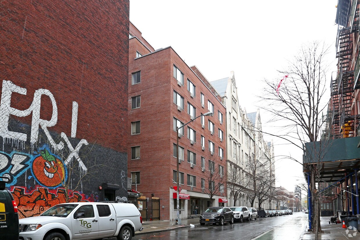 Primary Photo - 99 Suffolk St