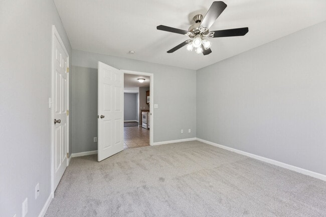 Building Photo - Home Place Apartments