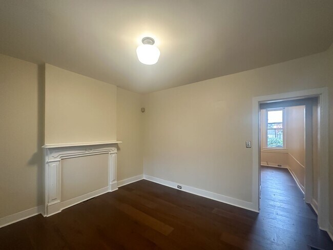 Foto del edificio - Charming 3Bed/1.5Bath in Hampden