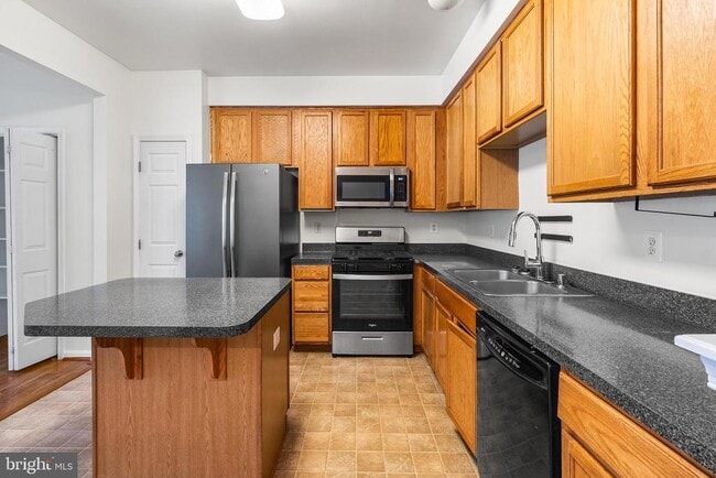 Building Photo - 406 Horizon Ln