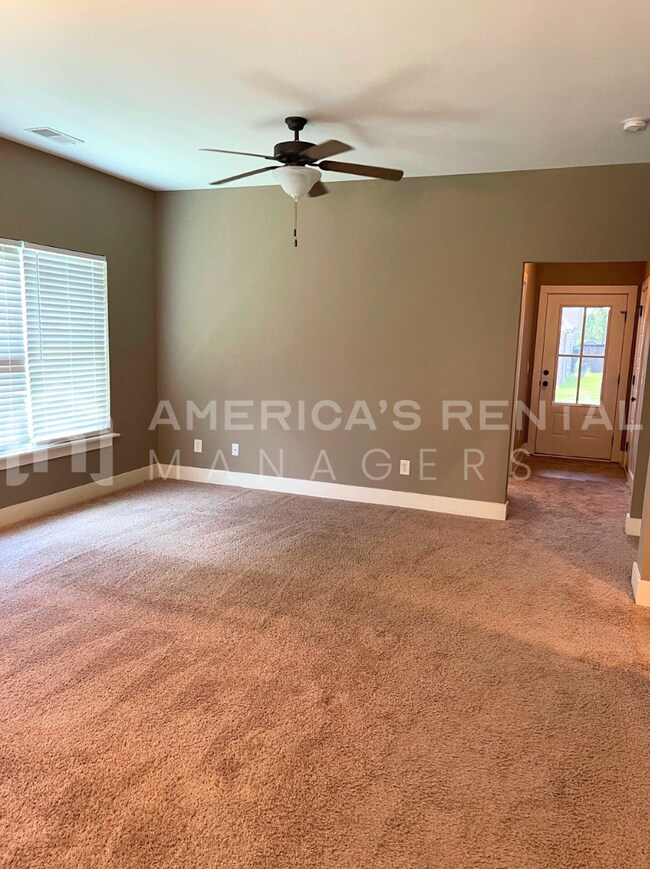 Foto del edificio - Great Home for Rent in Margaret! Available...