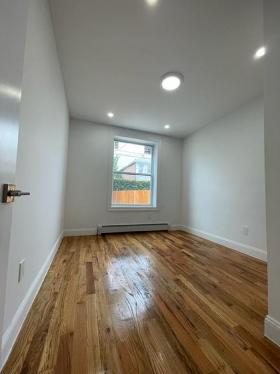 Foto del edificio - 2 bedroom in Brooklyn NY 11218