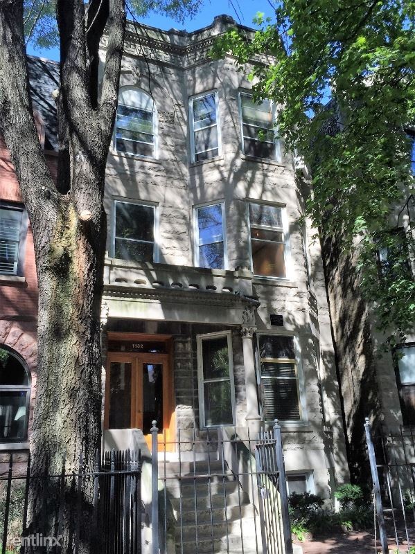Primary Photo - 1132 W Wrightwood Ave