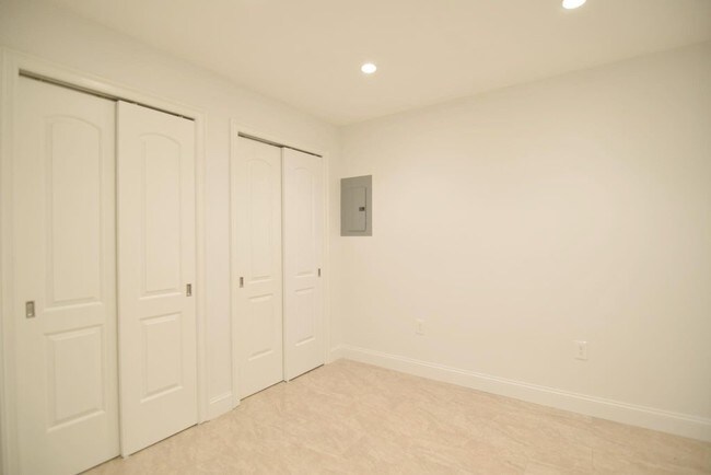 Foto del edificio - 264 Edgewater St