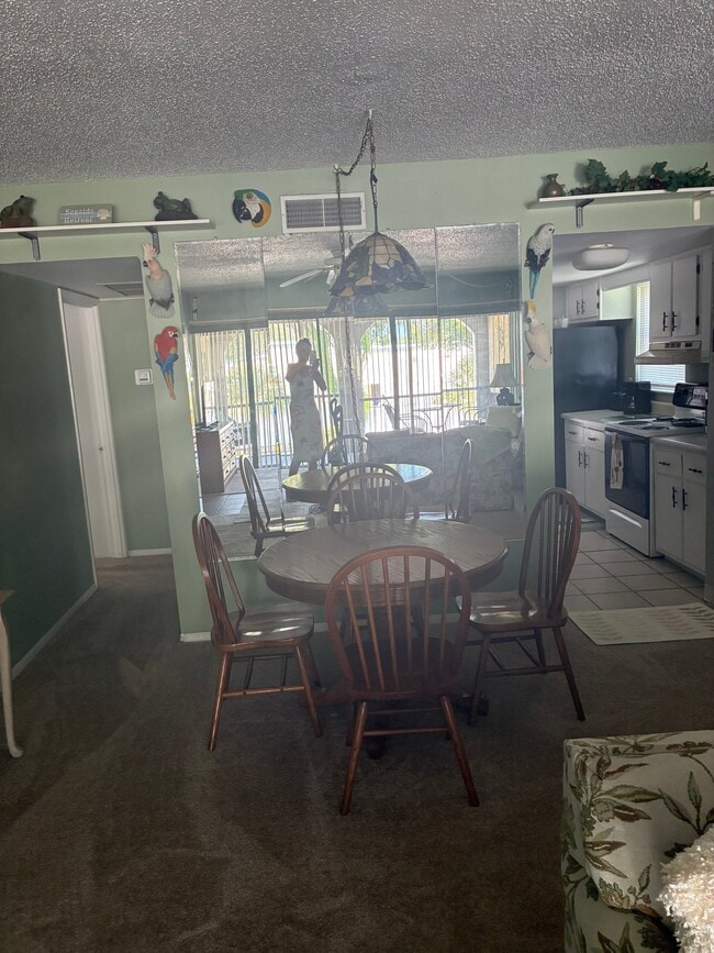 Photo - 7701 Starkey Rd (Seminole, FL) Apartment