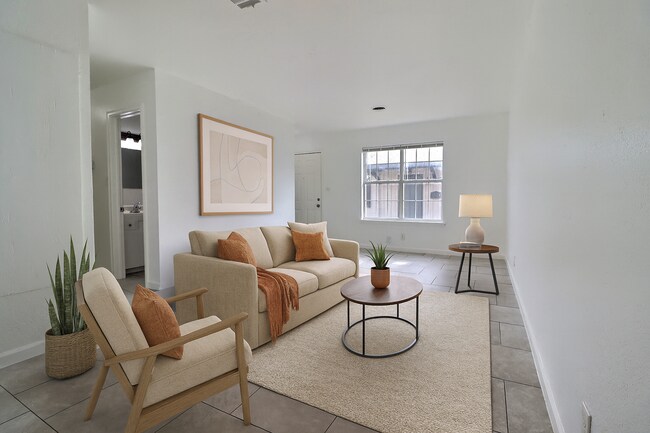 Building Photo - 6120 S Madison Plz