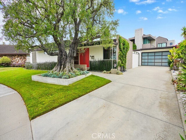 Foto principal - 2000 Nautilus Ln
