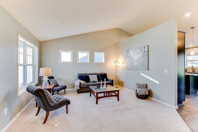 Foto del edificio - 12331 Pineridge Way N