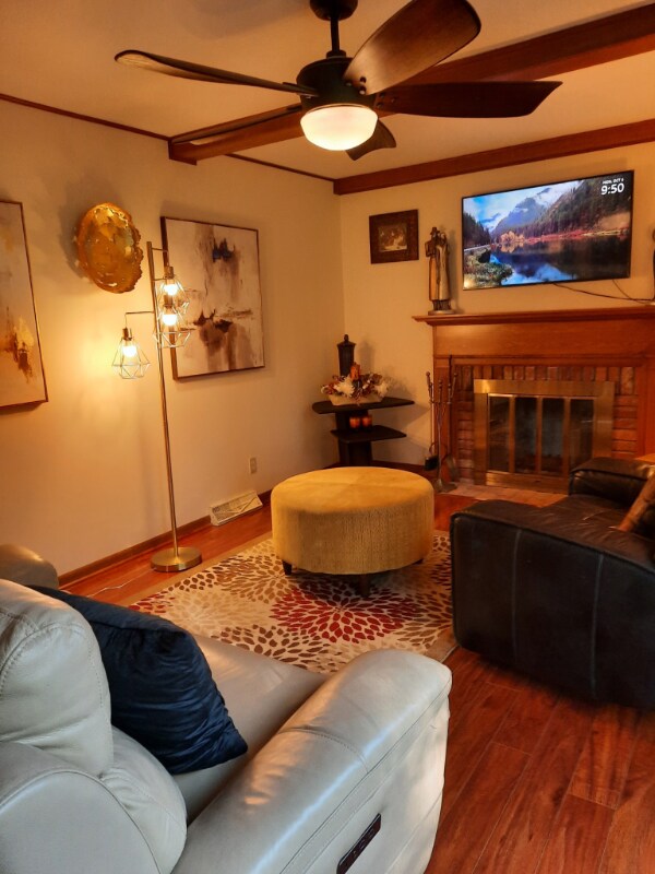 Foto del edificio - 9276 Yellowwood Dr