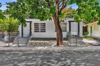 Building Photo - 652 SW 5th St