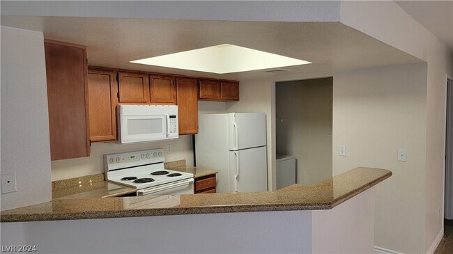 Foto del edificio - 8600 W Charleston Blvd