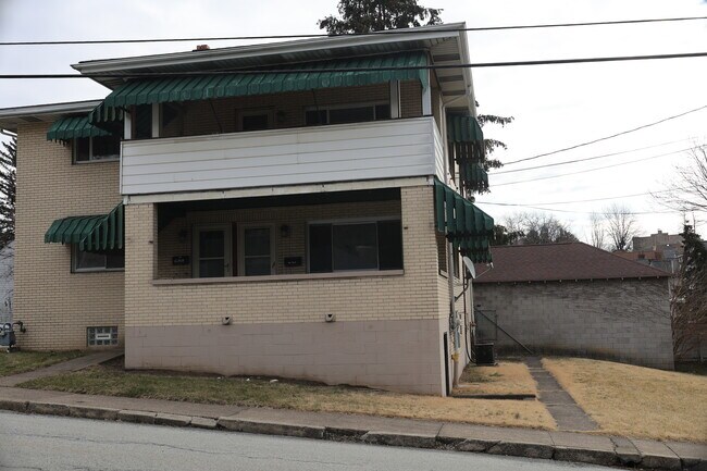 Building Photo - 104 N 9th St