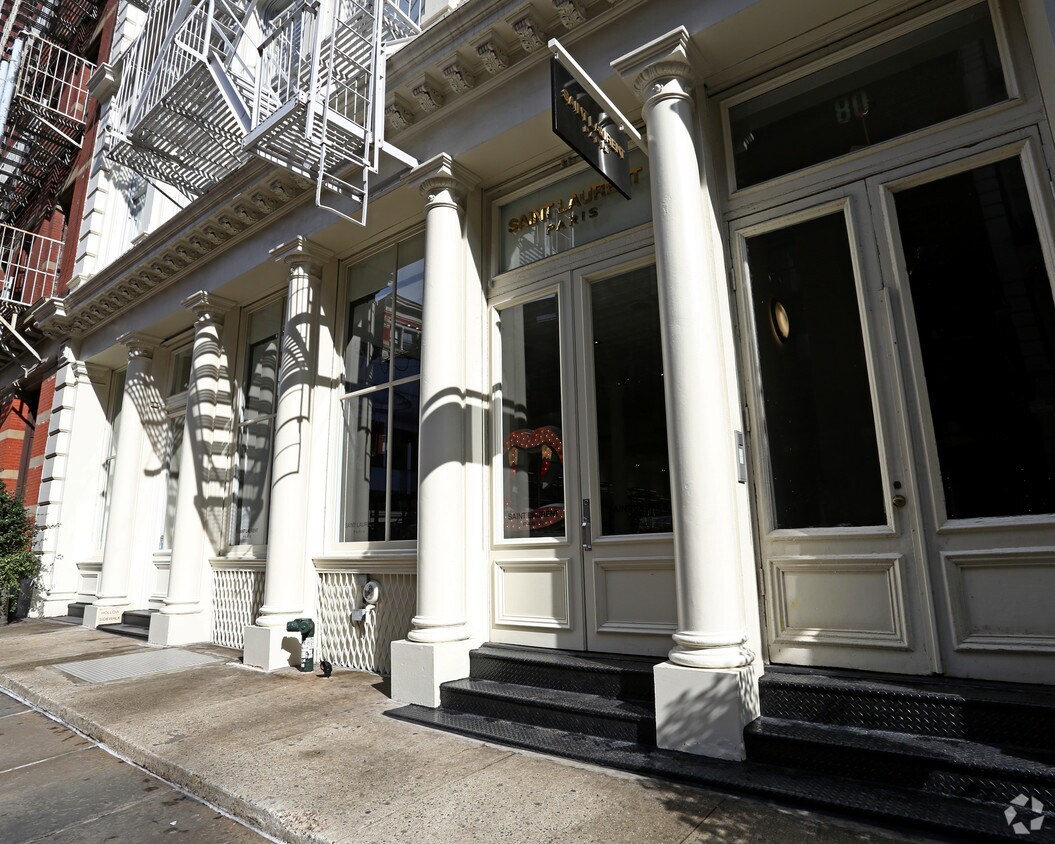 Building Photo - 80 Greene St