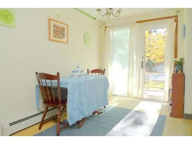 Building Photo - 204 Foxcroft Cir