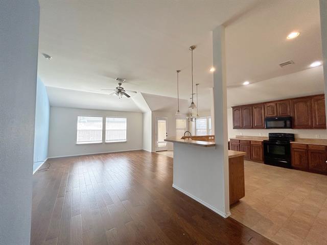 Building Photo - 2041 Matador Ranch Rd